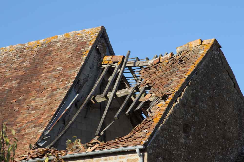 old, dilapidated roof